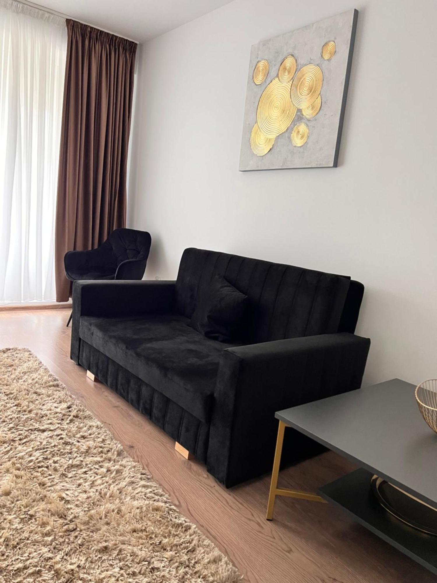 Sun Apartments Otopeni Bagian luar foto